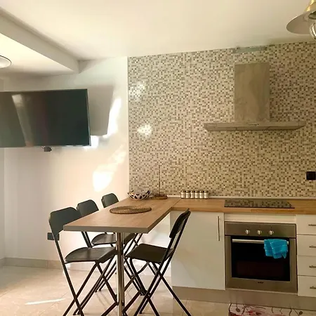 Duplex-bungalow In Playa De Americas,3 Minutes Near The Beaches In Tenerife Lägenhet